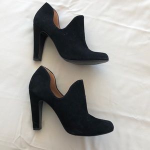 VC Signature by Vince Camuto Booties